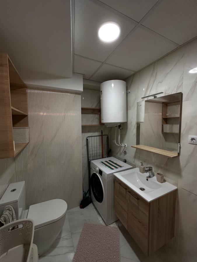Dow Apartments - Luxury 13Th Floor, Parking Skopje Exterior photo